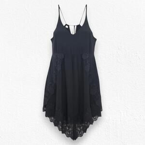 Free People Intimately Black Lace Slip Nightgown V-Neck Chemise Size Medium